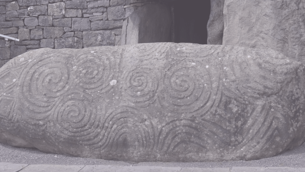 Newgrange, Stein mit Spiralen